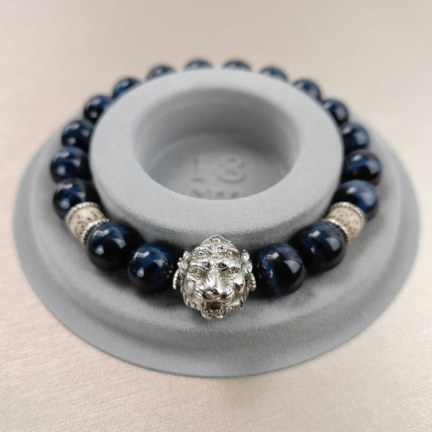 eagle eye bodhi power tigers eye crystal bracelet: courage & success amulet for men/women