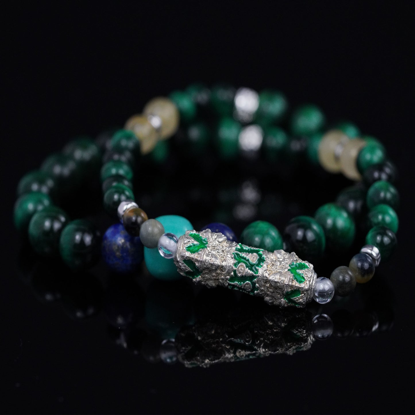 collar de piedra energética de ojo de tigre verde con cuentas de lapislázuli: amuleto sagrado para atraer riqueza y energía positiva