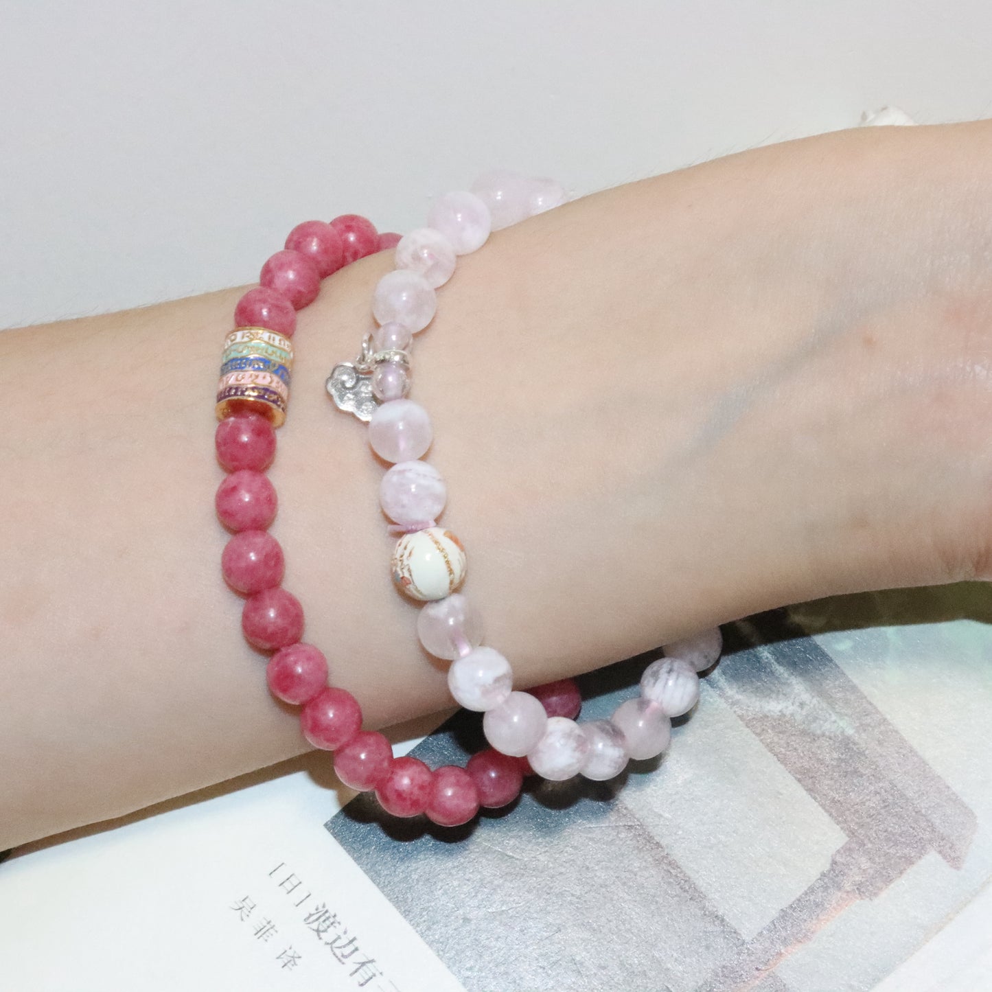romantic peach-to-white ombré & thai-inspired elegance bracelet (2 strings)