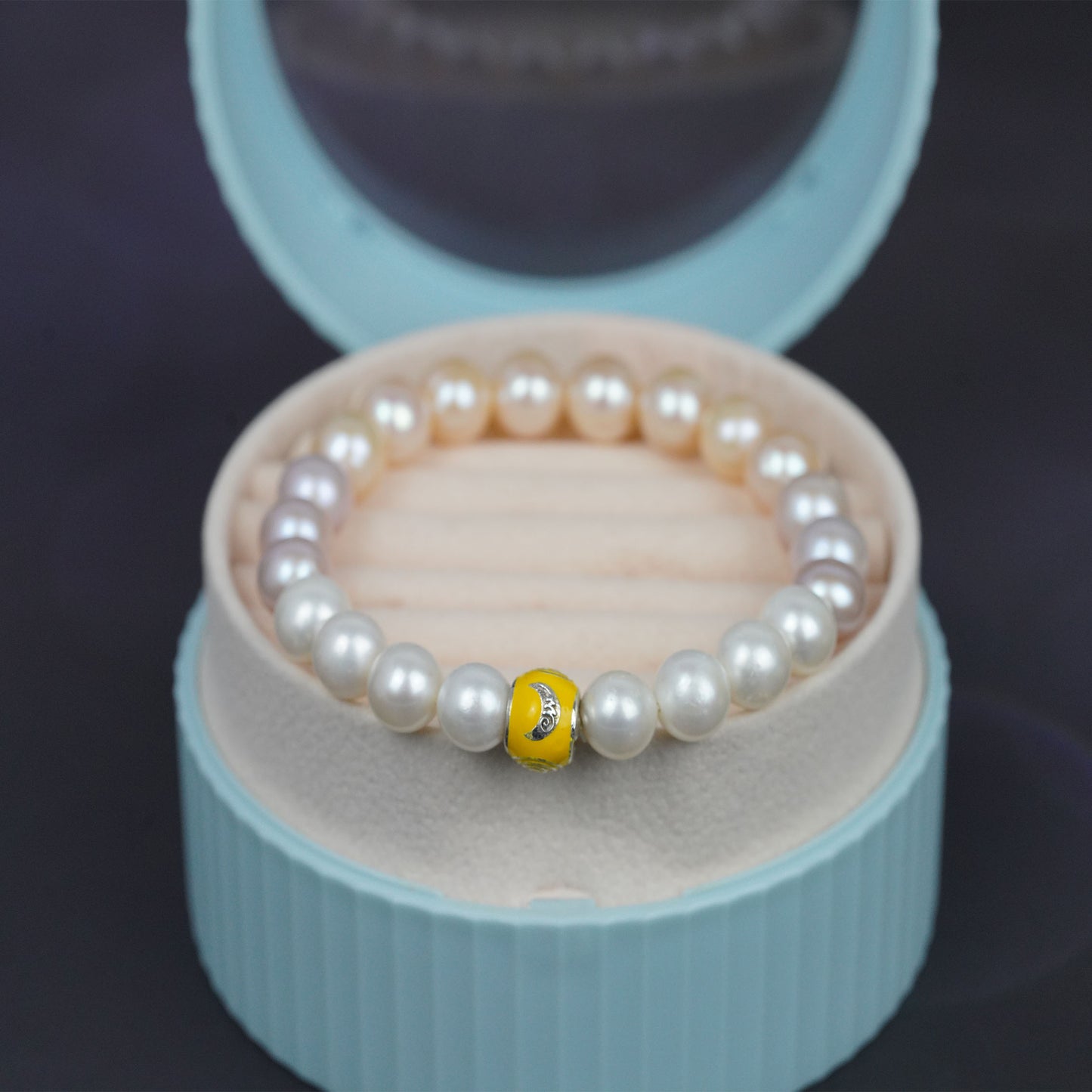 pulsera de amuleto de perlas naturales y piedras preciosas: joyería con piedras energéticas para protección, equilibrio emocional y sofisticación atemporal