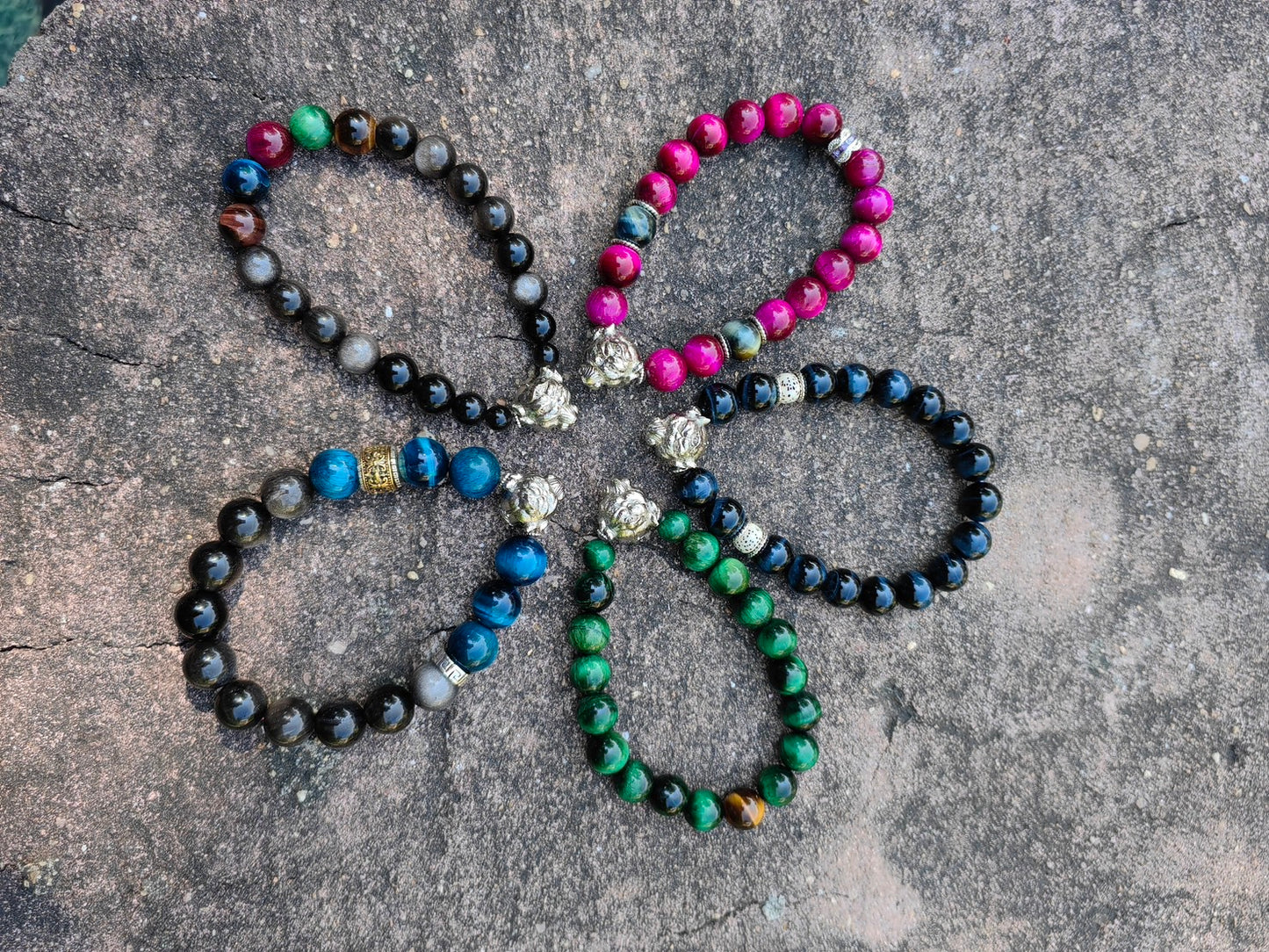 pulsera de energía de cinco ojos de cuarzo rosa encantado: esmalte de nueve metales y piedra de ojo de tigre para protección espiritual y amor