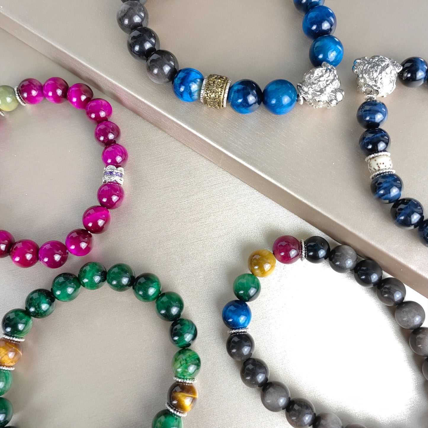 pulsera talismán de cinco ojos y cuatro orejas: joyería espiritual para la fuerza, la concentración y la energía positiva